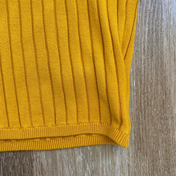 H&M Tank. Used, Like New. Large. - Picture 3 of 3